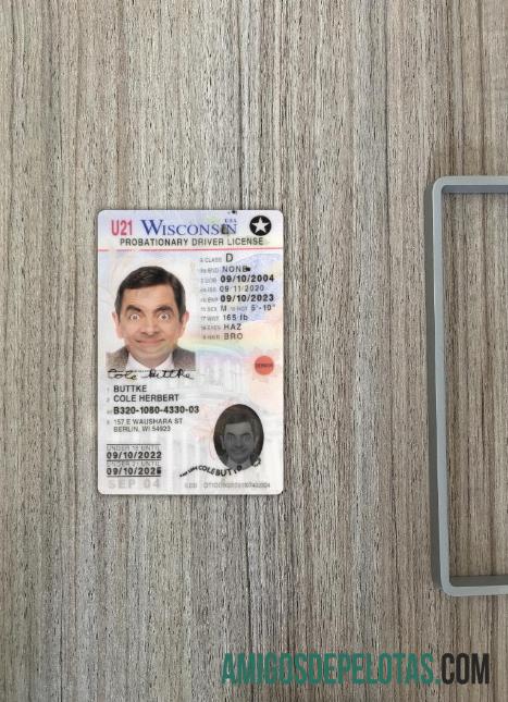 Carta de condução para menores de 21 anos, Wisconsin, EUA, 2020, presente fotolook frente modelo
